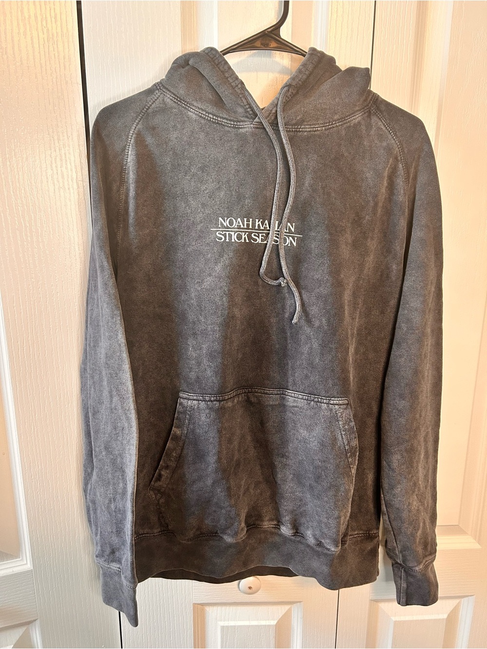 Noah Kahan Stick Season Hoodie Men M Tour 2023 Music Merch Sweatshirt Acid Wash